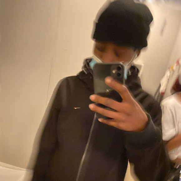 Meet your Posher, Ariyanna - Picture 1 of 1